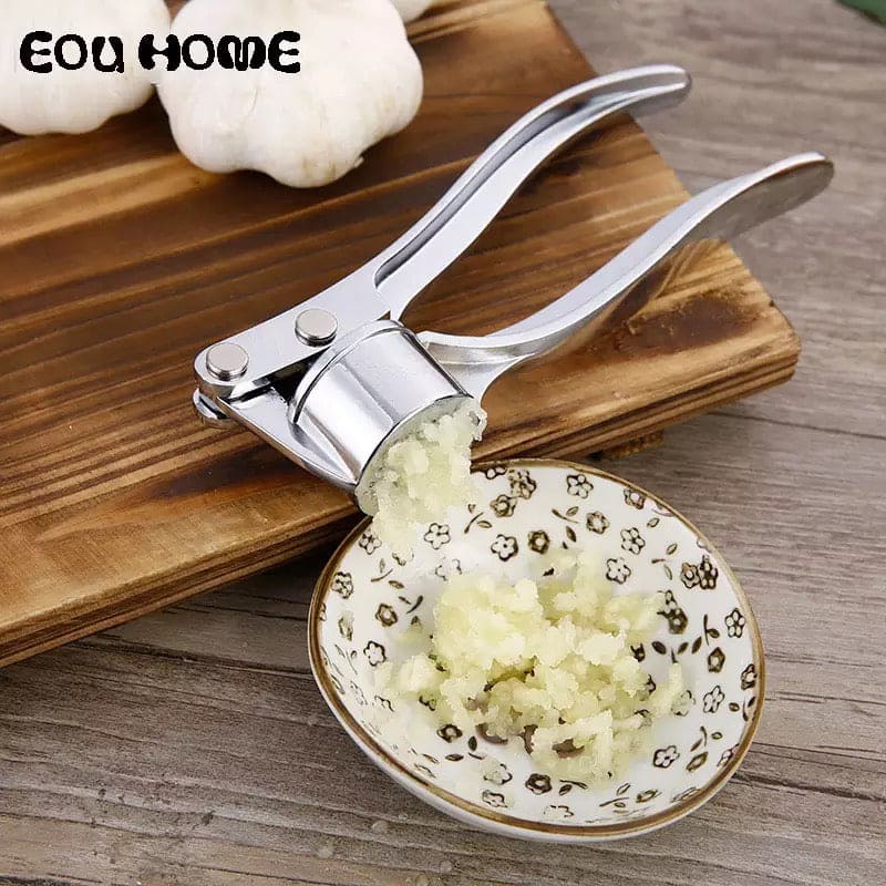 Stainless Steel Garlic Press Crusher, Ginger Mincer, Ginger Squeezer Masher Handheld Ginger Micer Stainless Steel Garlic Press Crusher, Ginger Mincer, Ginger Squeezer Masher Handheld Ginger Micer